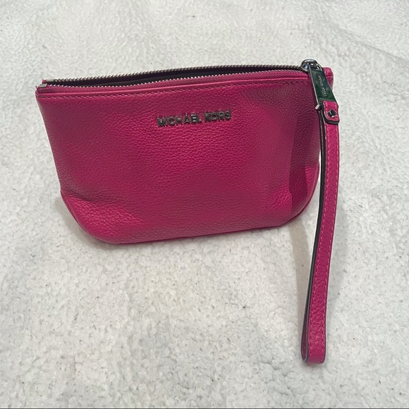 Michael Kors Hot Pink Wristlet - Picture 1 of 9
